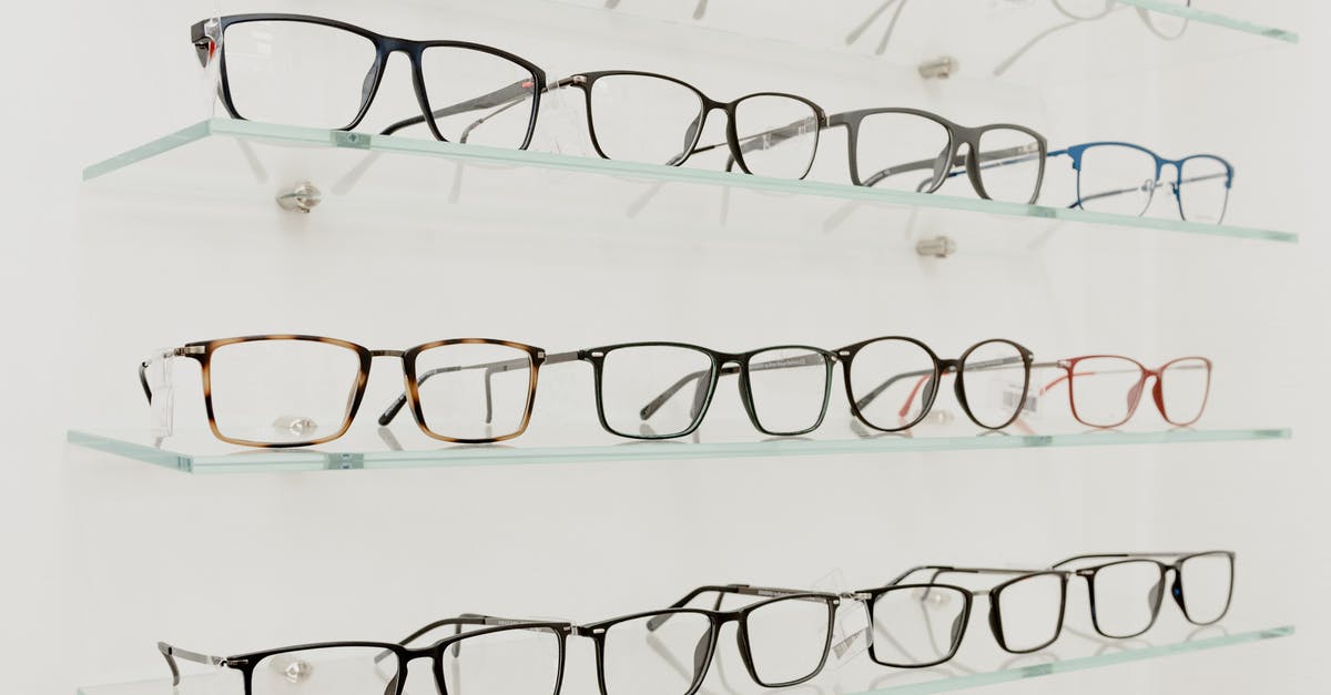 Can you set buy weapon keys in CS:GO? - Collection of eyeglasses on shelves in store