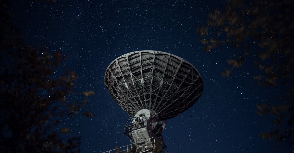 Do adaptive radar receivers stack? - Radio telescope against sky with stars