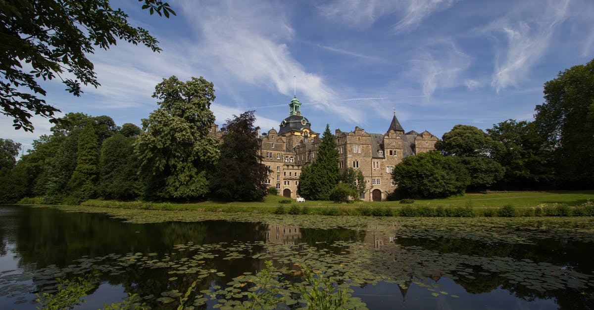 Heroes 4 castle siege mechanics - Schloss Buckeburg Castle in Buckeburg, Germany 