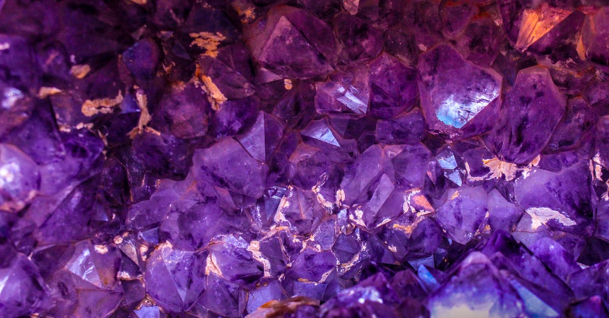 How are the Gem loots calculated? - Closeup Photo of Purple Gemstones