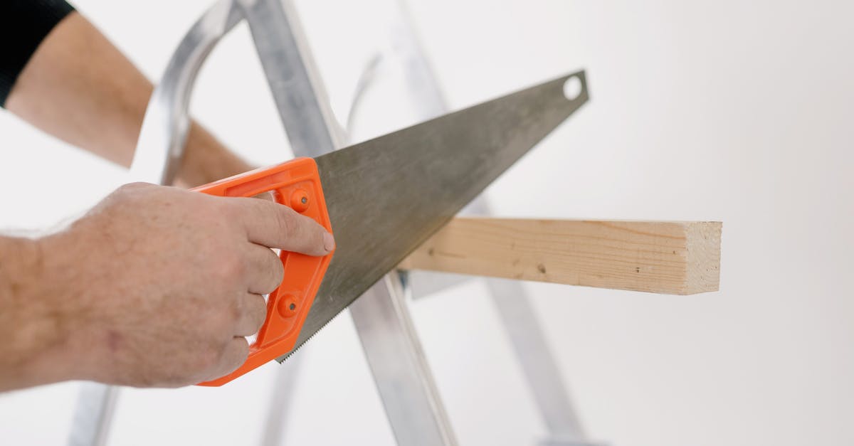 How do non-skill pulses work? - Crop man sawing wooden plank at home