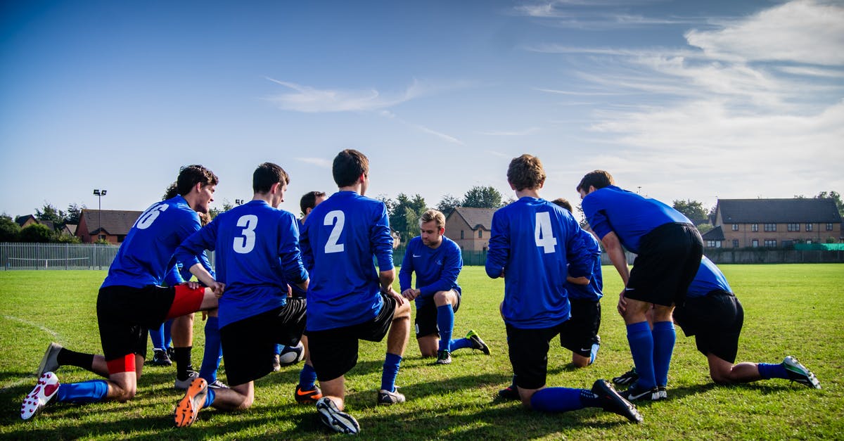 How to assign players in MC to a scoreboard team automatically when they join? - Group of Sports Player Kneeling on Field How to assign players in MC to a scoreboard team automatically when they join? - Group of Sports Player Kneeling on Field