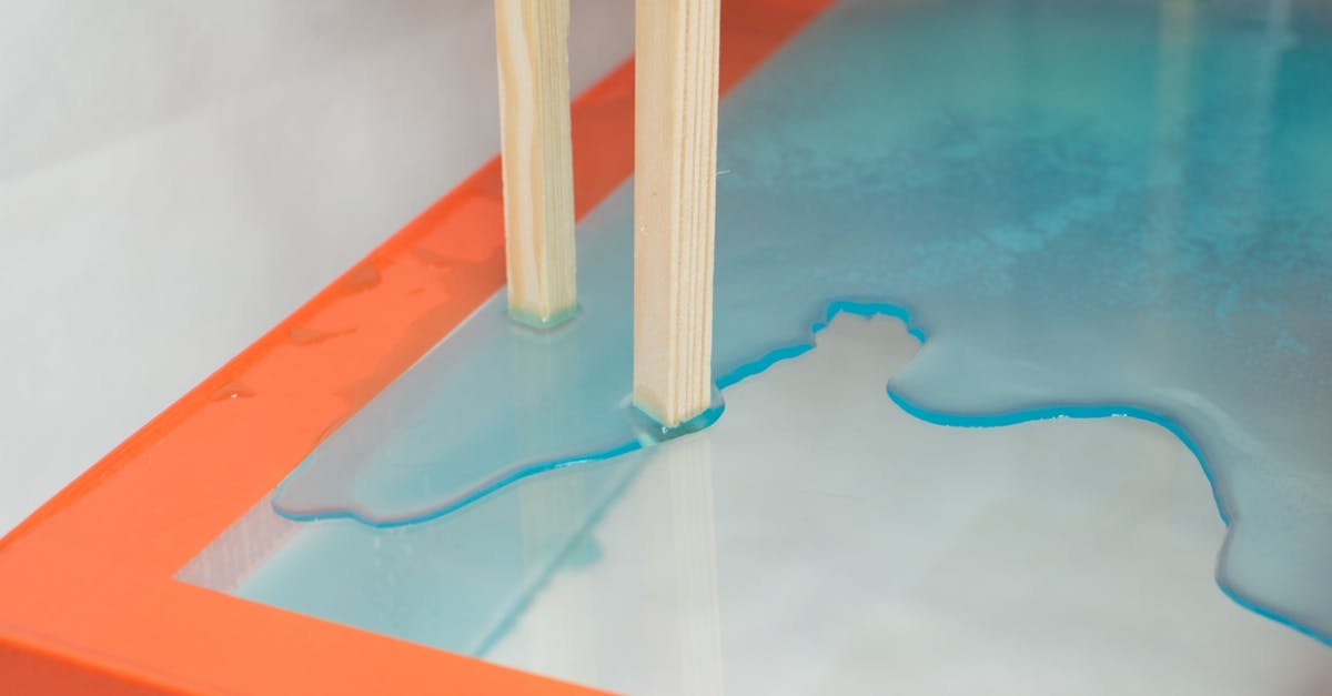 How to get/craft non-advanced colour crystals - Wooden planks on glass table with spilled water