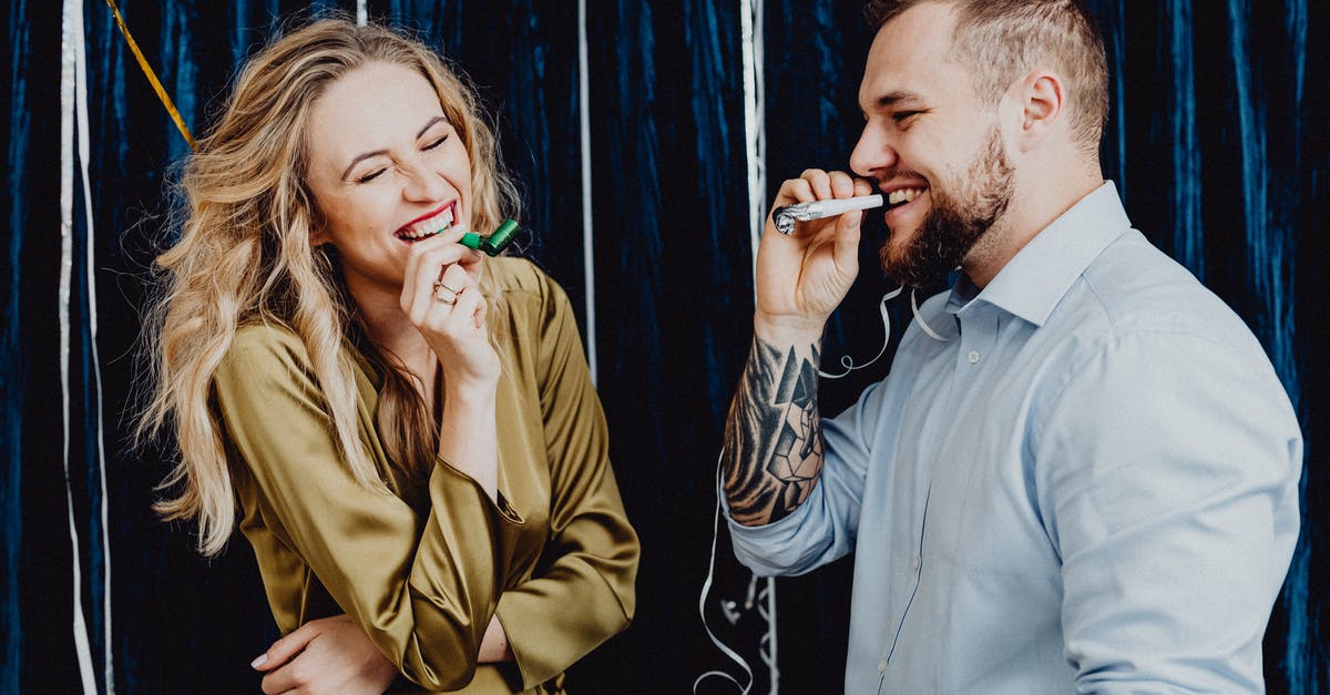 How to have the whistle warp to the ninth dungeon? - Happy Couple Holding Party Horns