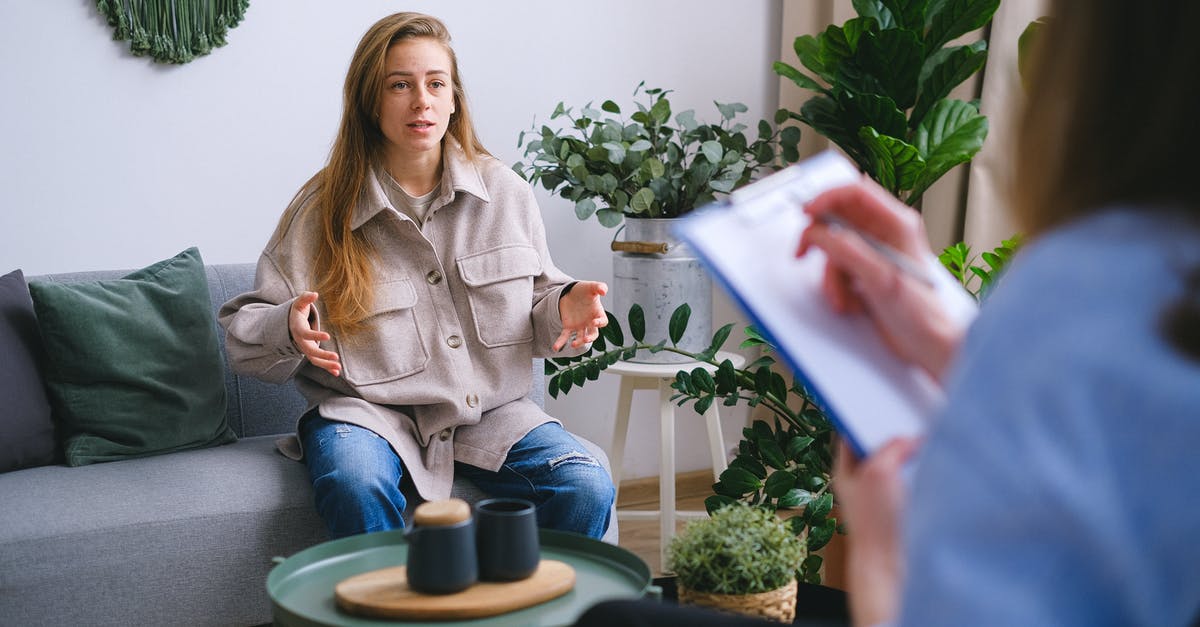 I need some help with this question - Woman explaining problems to crop psychologist