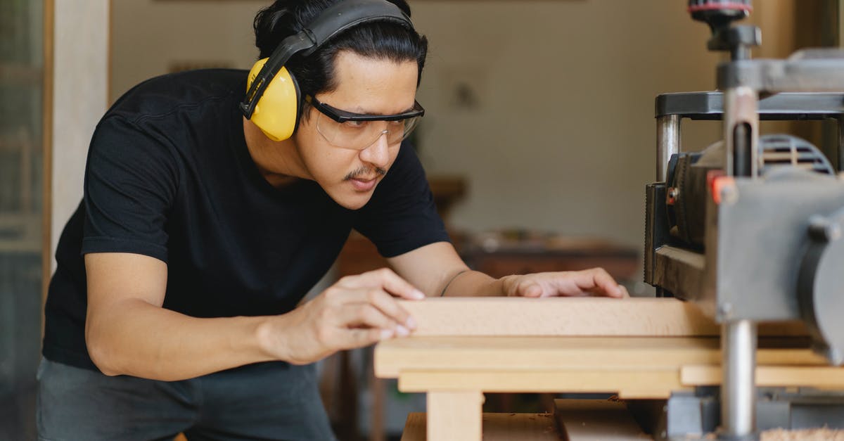 If I respec skills with a skill at level 4 ready to be morphed will I keep my progress? - Attentive Asian joiner leveling timber on planer in workshop