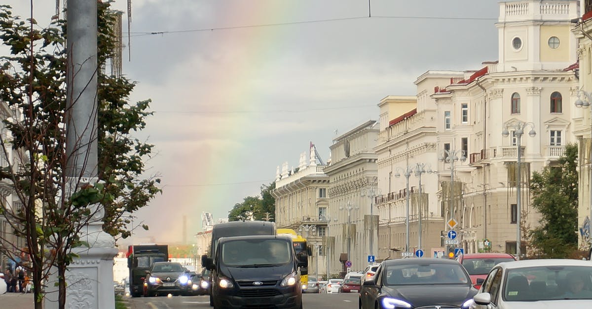 Is 0% traffic flow possible in cities skylines? - Rainbow over Traffic on Street