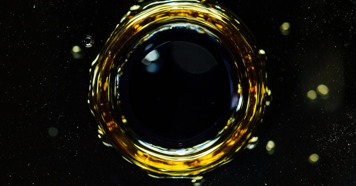 Is Circle of Protection's reflection effect based on luck? - Background of macro drop falling into dark liquid and forming circle and bubbles on surface