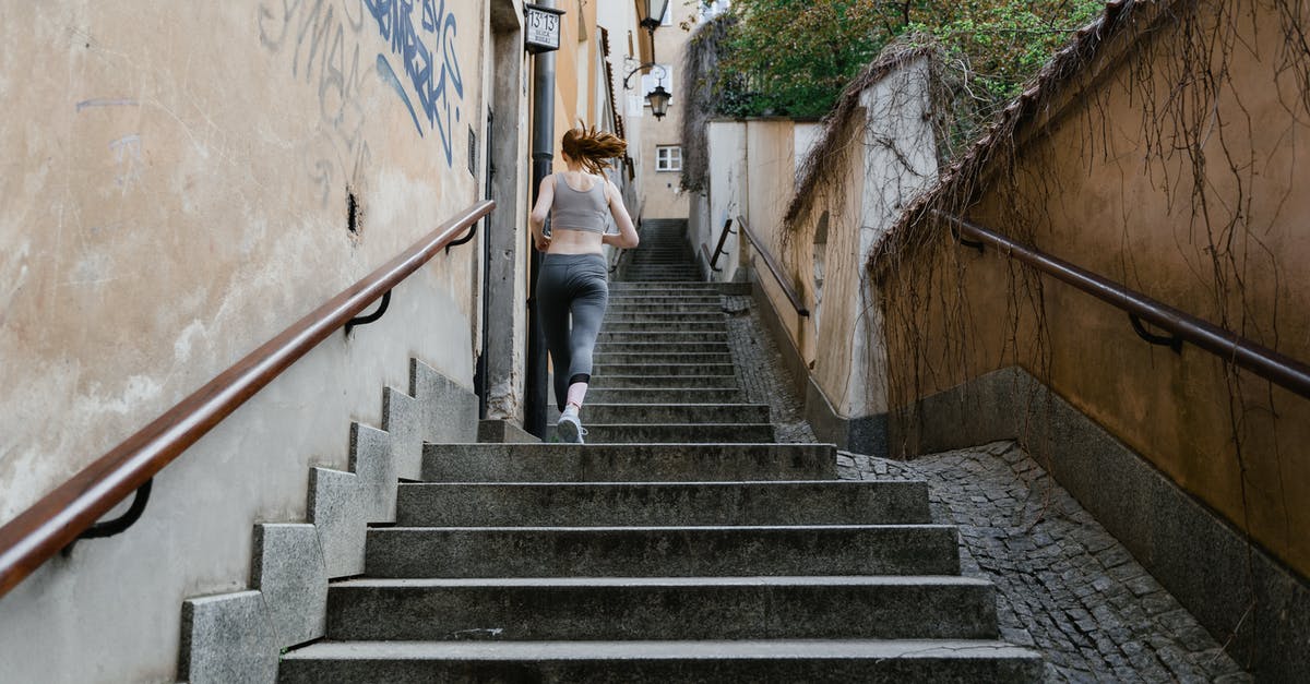 Poison spell and troops running - Free stock photo of active, alley, architecture