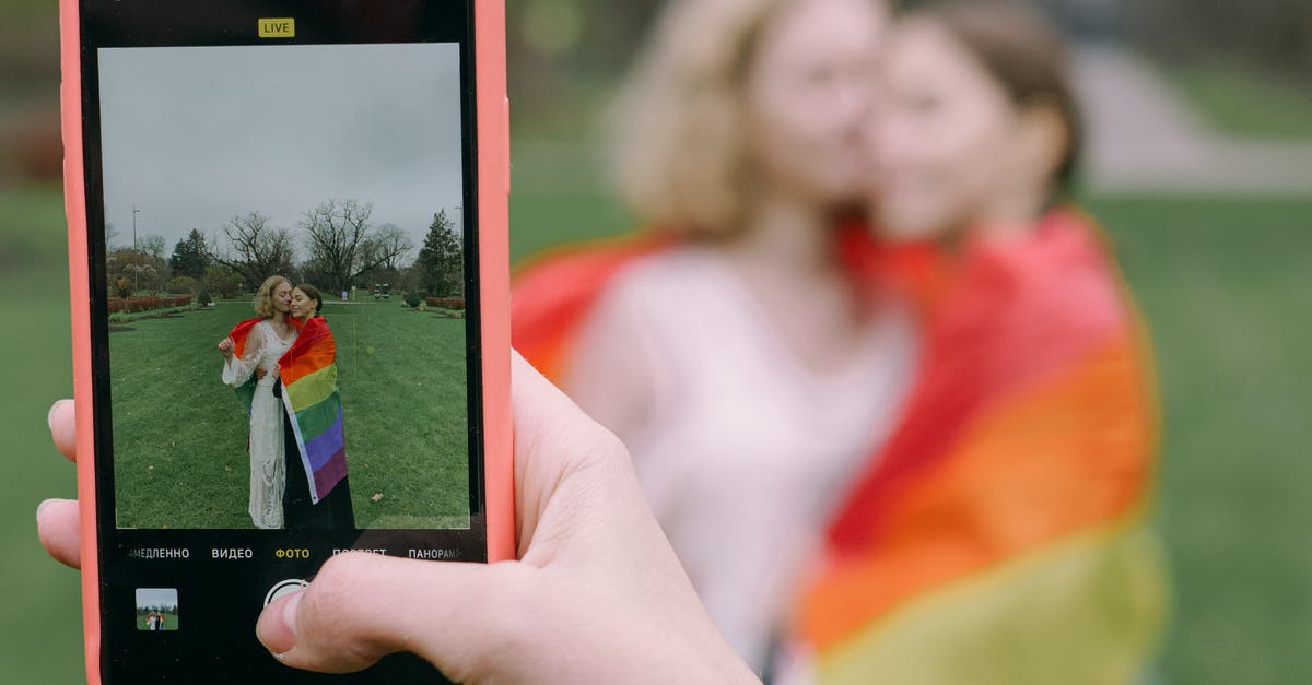 What determines the difficulty for capturing a tile? - Hand Capturing Photo of Couple with Smartphone