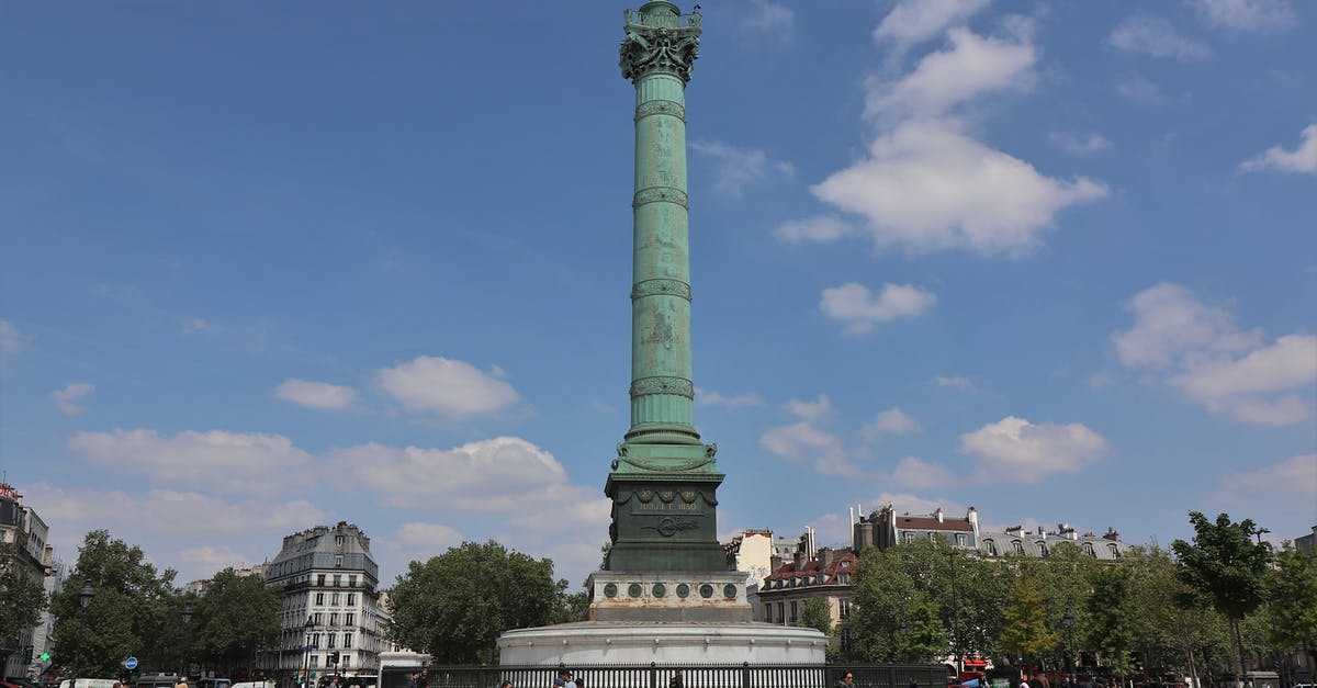 What does new Streetpass Quick Plaza do? - Place de La Bastille in Paris, France