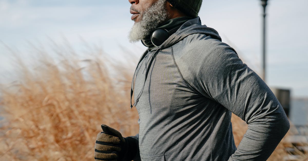 Why do generation 3 Pokemon games run after the battery has died? - Black man in sportswear jogging in sunny autumn day Why do generation 3 Pokemon games run after the battery has died? - Black man in sportswear jogging in sunny autumn day